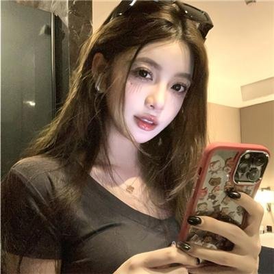 少女嬉春